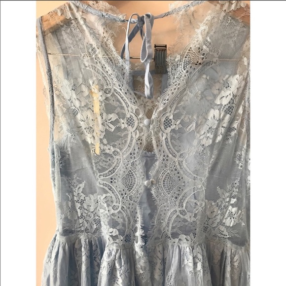 Pale blue lace dress - Picture 3 of 3